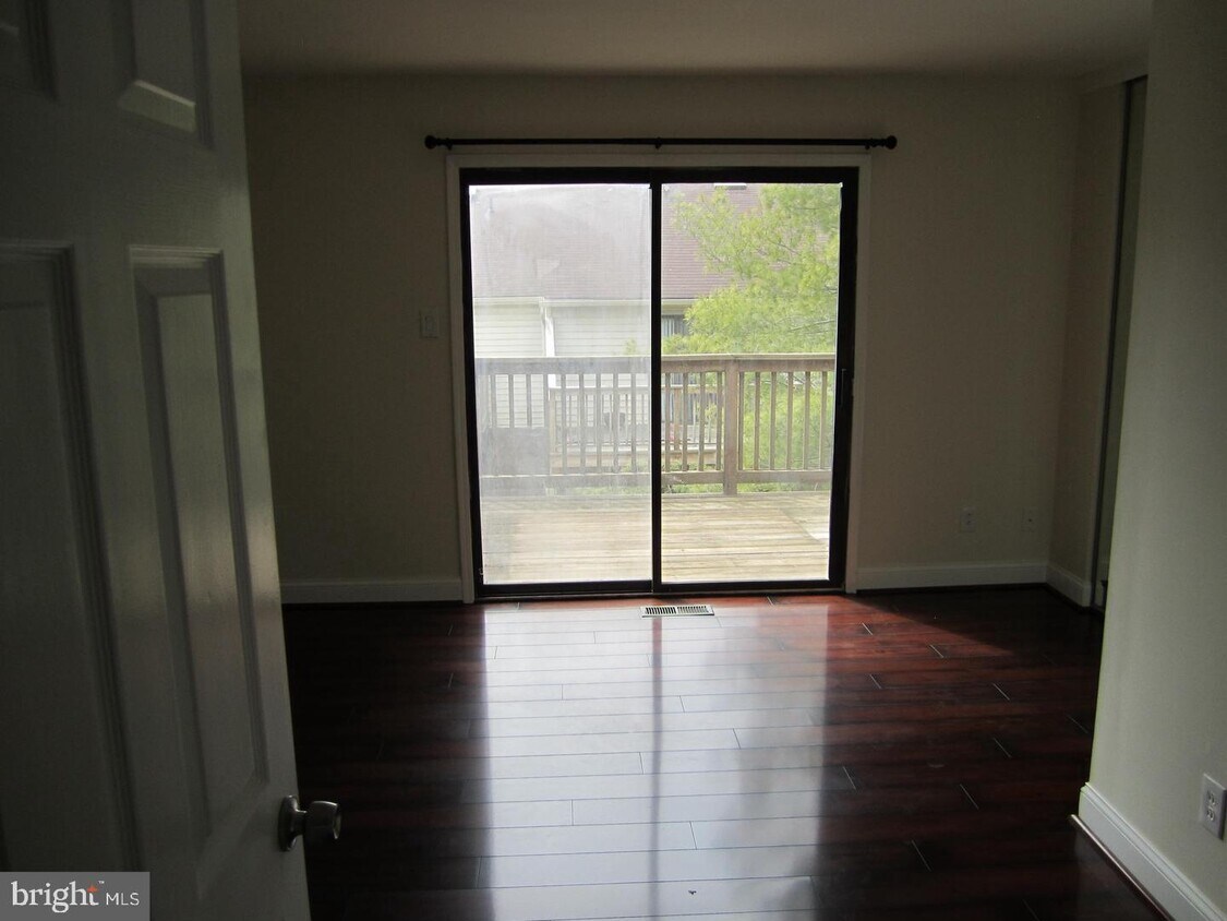 5 Flintlock Ln, Chesterbrook, PA 19087 Townhome Rentals in