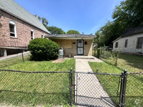 Building Photo - 8809 S Harvard Ave