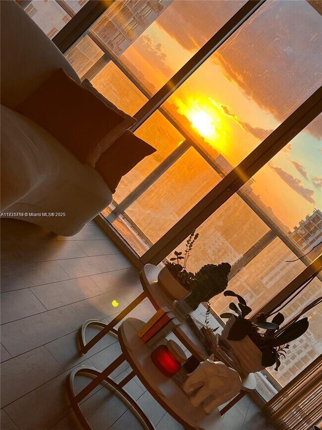 Foto del edificio - 79 SW 12th St