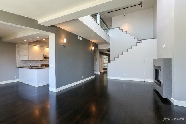 Building Photo - 3011 Baker St