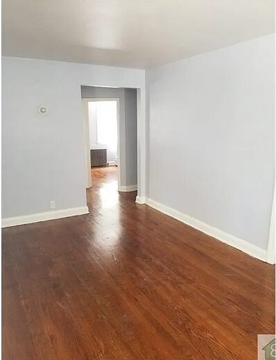 Foto del edificio - 5 Bedroom Home