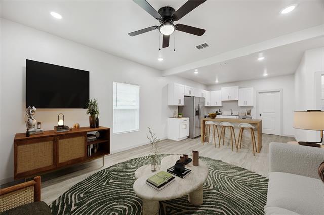 Foto principal - 3018 Crossman Ave