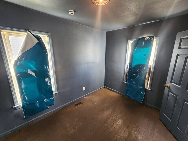 Foto del edificio - Charming 3-Bedroom Property in Prime Location