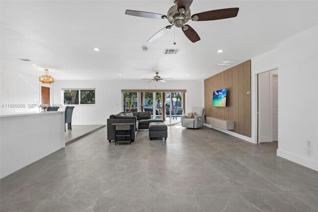 Foto del edificio - 1478 NE 57th St