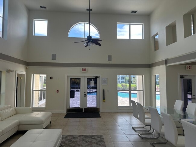 Building Photo - 4211 Chatham Oak Ct