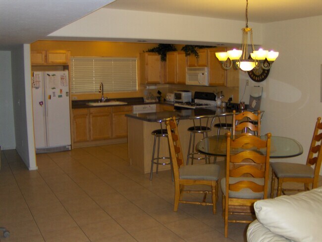 Photo - 500 N Forgeus Ave Apartment