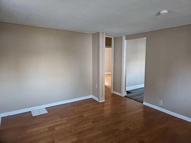Building Photo - 429 Belle Ave 2BR/1BA (Lindenwald)
