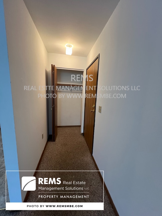 Foto del edificio - 544 E Slifer St