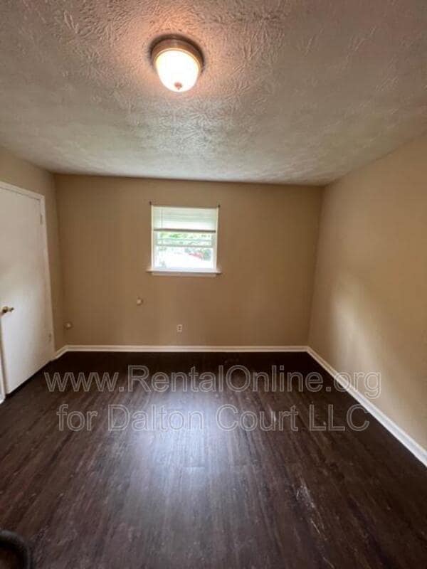 Photo - 1972 Cambridge Dr Apartment