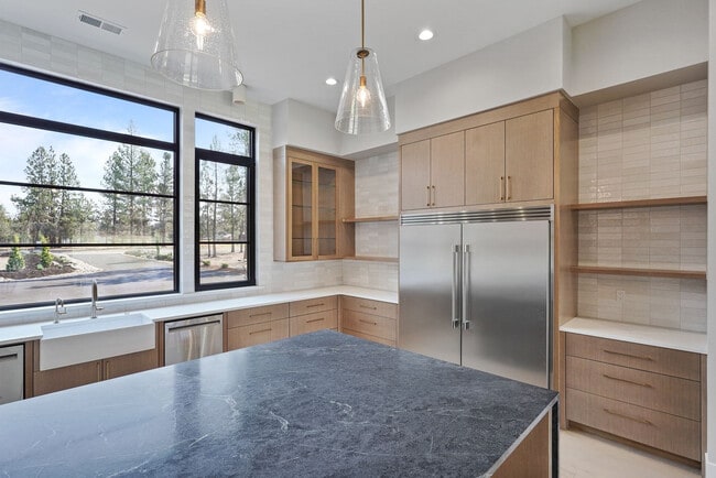 Building Photo - 63395 Palla Ln