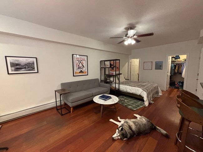 Building Photo - 7 Grove St