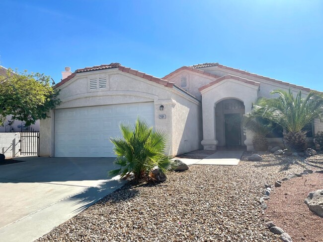 Foto del edificio - Great 3 Bedroom, 2 Bathroom Home in El Camino Village on the Parkway!