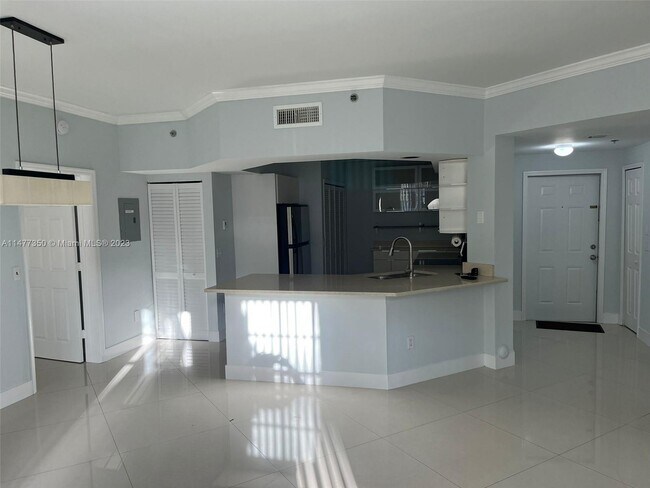 Foto del edificio - 3115 NE 184th St