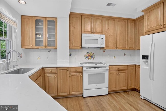 Building Photo - 4705 Hunt Ave