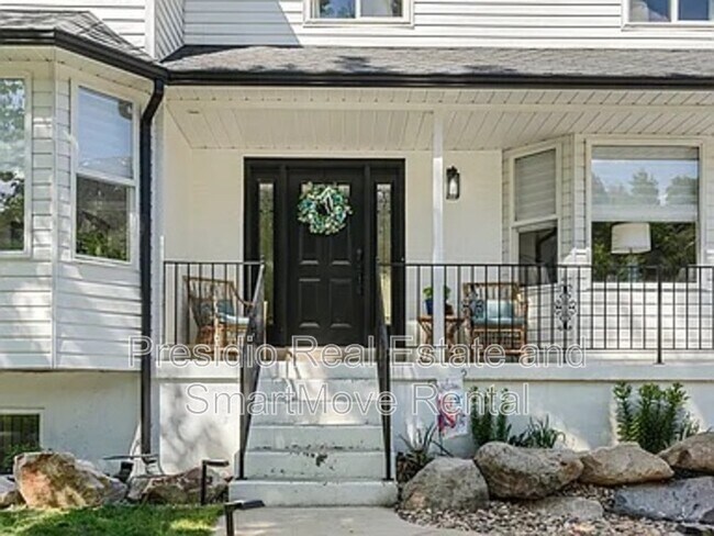 Foto del edificio - 10927 Lostwood Dr