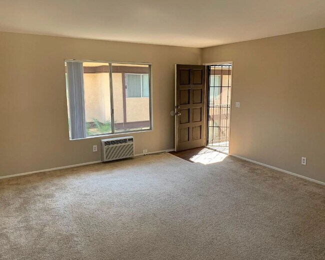 Foto del edificio - 3523 W Savanna St