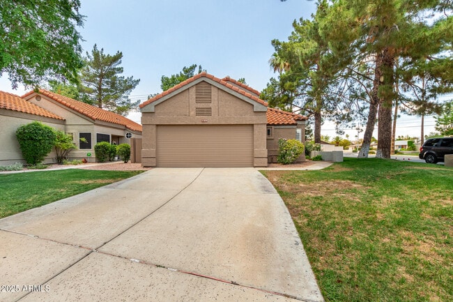 Building Photo - 11860 N 40th Way