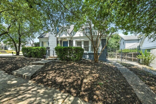 Foto del edificio - 4036 Dexter Ave