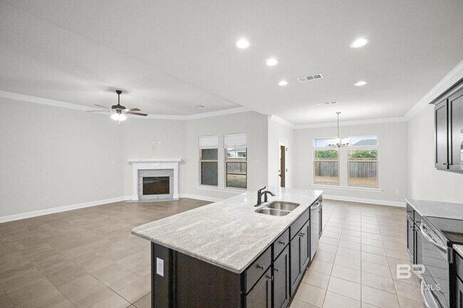 Foto del edificio - 421 Silage Dr