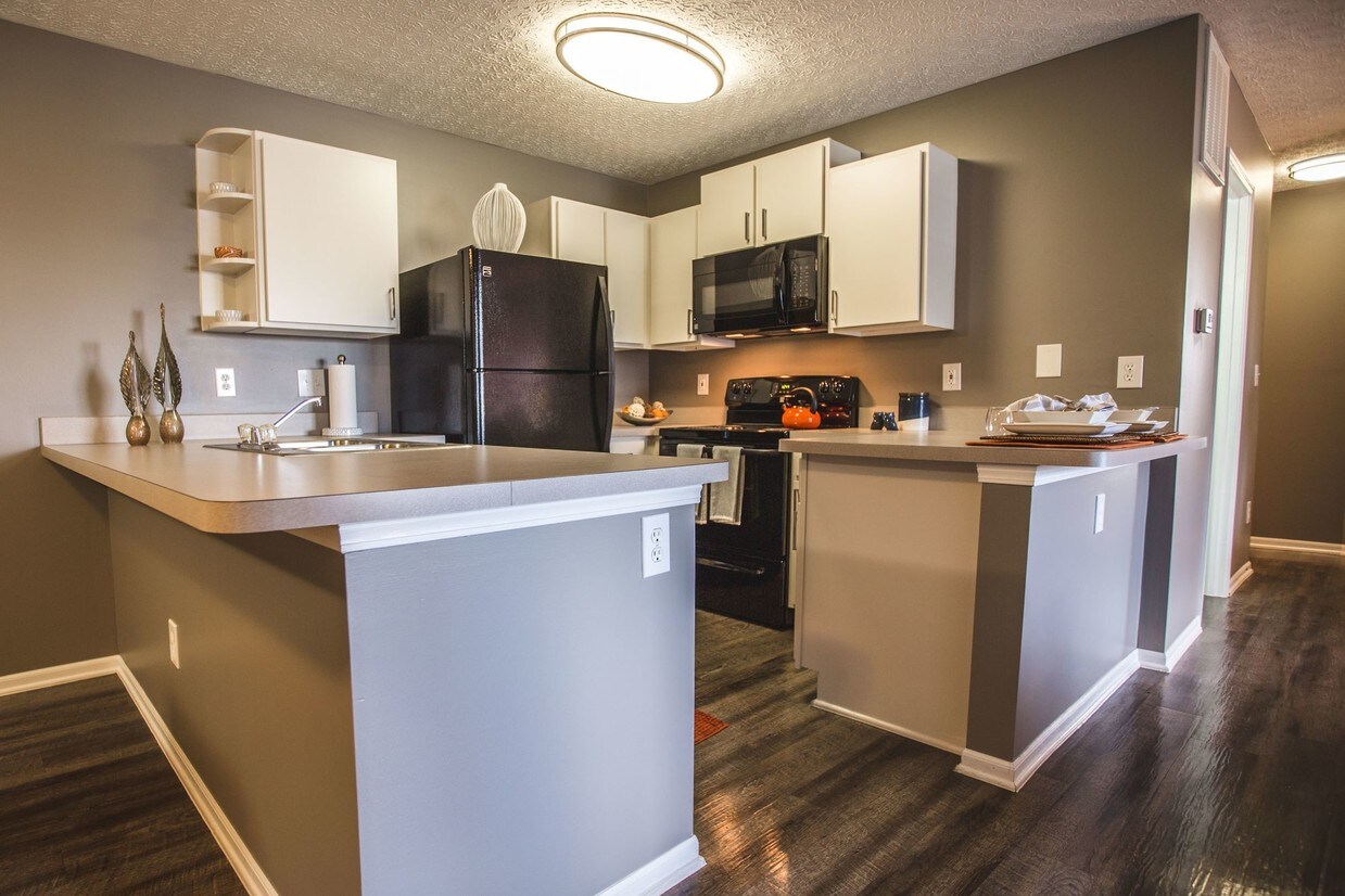 Reserve at Abbie Lakes by Cortland Apartments 3793 Lakeview Trl Canal