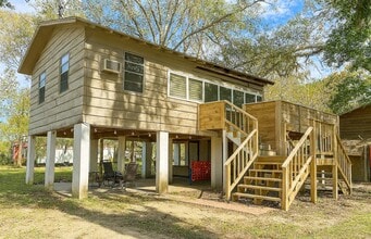 Building Photo - 95 County Road 2122