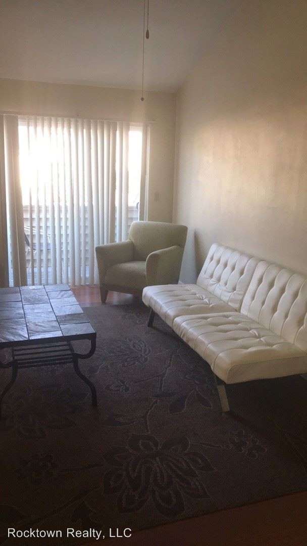 Foto del edificio - 1394 Bradley Dr