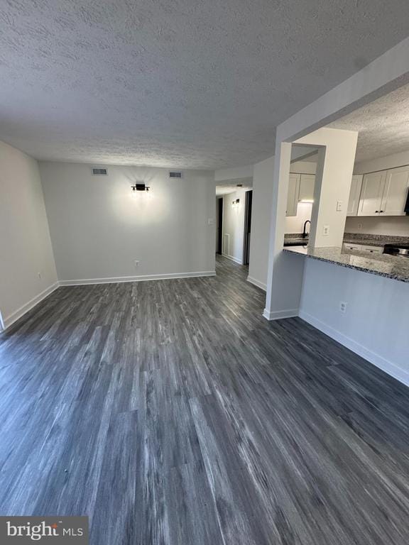 Foto del edificio - 3501 Wedgewood Ct