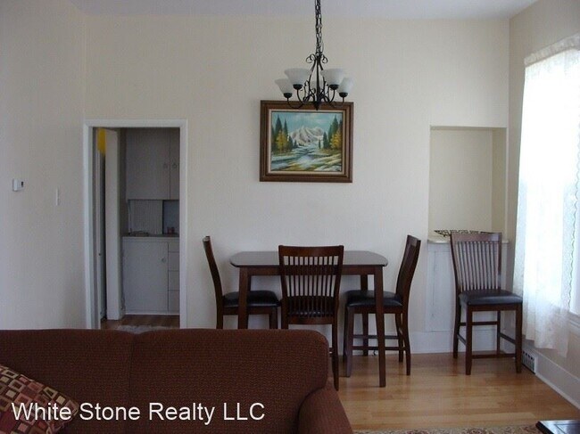Foto del edificio - 3 br, 1.5 bath House - 102 W Buffalo St.