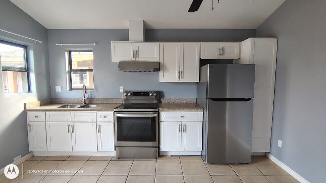 Building Photo - 7038 W Fillmore St