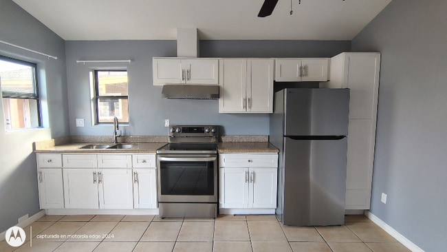 Foto del edificio - 7038 W Fillmore St