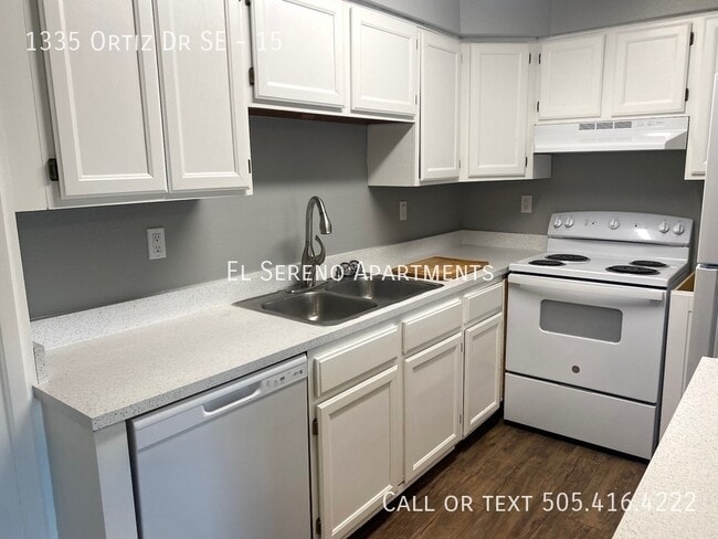 Building Photo - 1335 Ortiz Dr SE