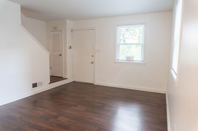 Foto del edificio - Charming 2BR Home in Lily Ponds NE DC – Ac...