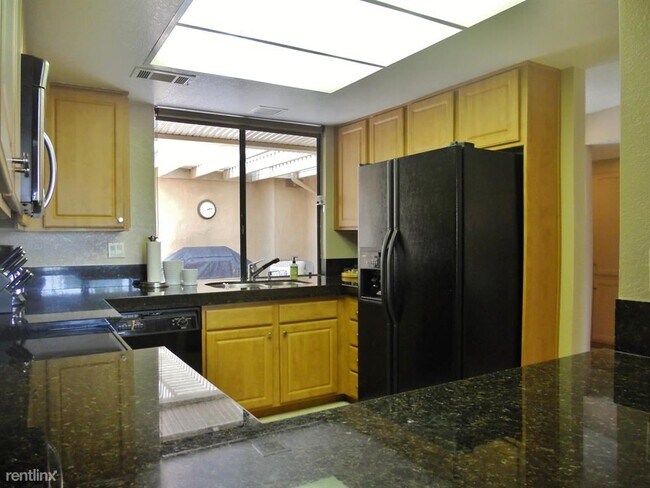 Foto del edificio - 2 br, 2 bath Condo - 290 San Vicente Cir