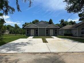 Building Photo - 104 Turner Dr