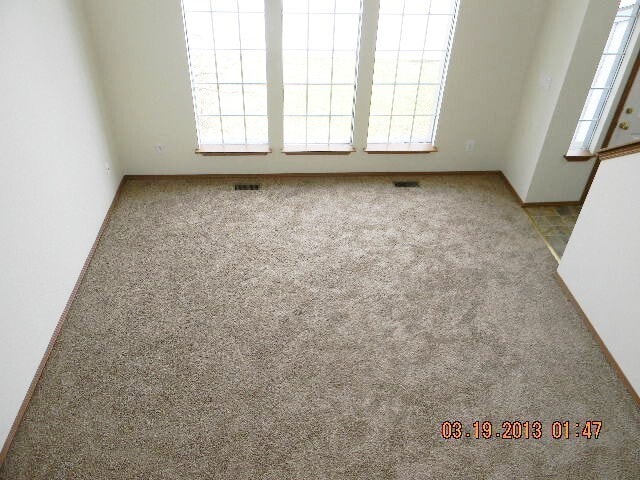 Building Photo - Home in Davis Park