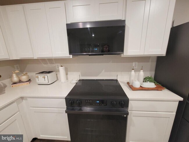 Foto del edificio - 2582 Laurel Pk Dr