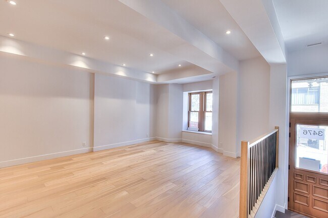 Photo du bâtiment - 3476 Av. du Parc