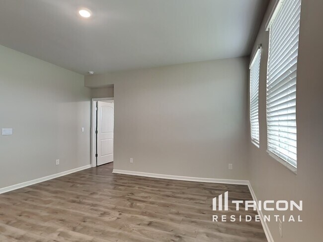 Building Photo - 3119 White Hbr Dr