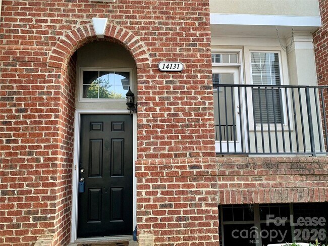 Foto del edificio - 14131 Richmond Park Ave
