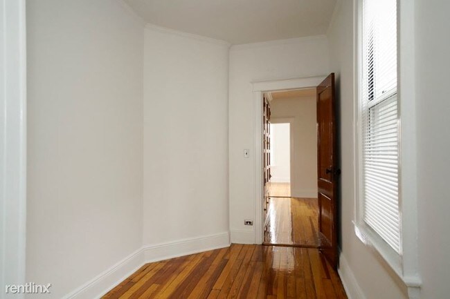Building Photo - 34-10 43rd St