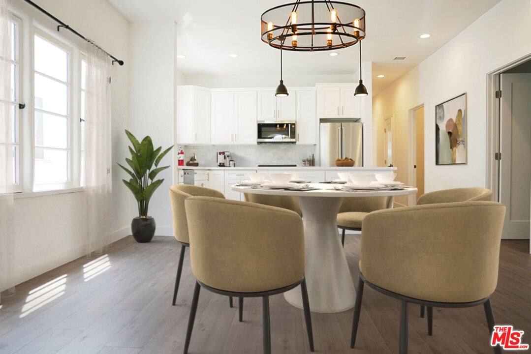 Foto principal - 425 N Stanley Ave