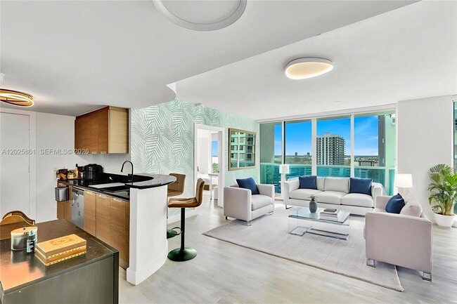 Foto del edificio - 1881 79th Street Causeway