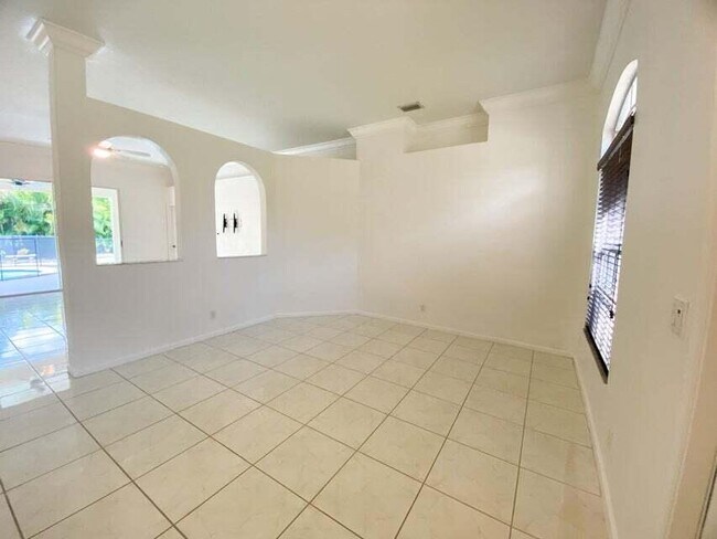 Building Photo - 149 Kapok Crescent