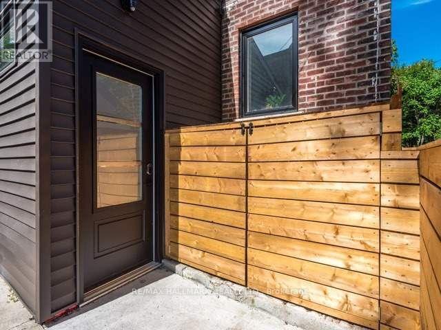 Primary Photo - 21 Badgerow Ave