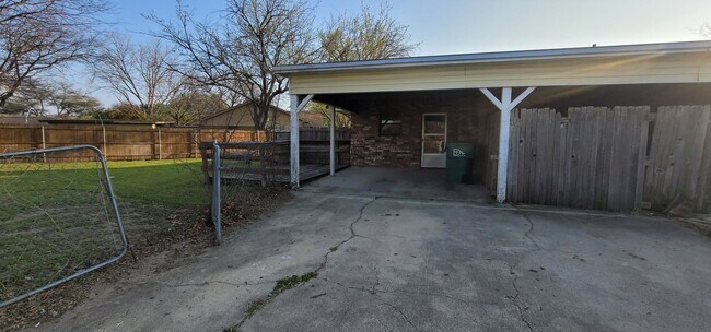 Photo - 3 Bedroom and 2 Bath Duplex with Carport a... House