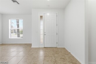 Building Photo - 2639 Bellingham Ct