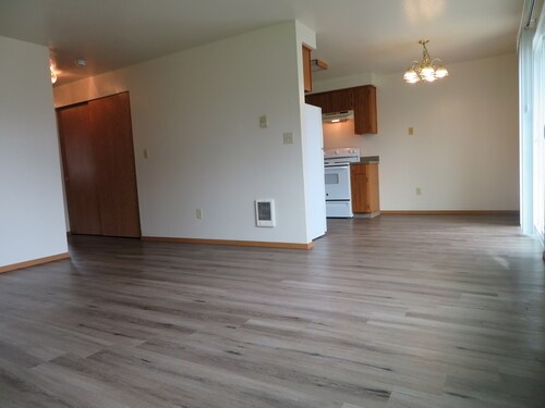 Building Photo - 4624 80th St NE