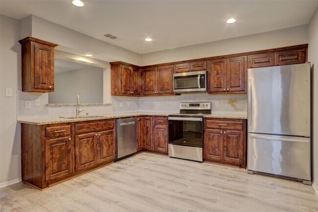 Building Photo - 711 Wolftrap Dr