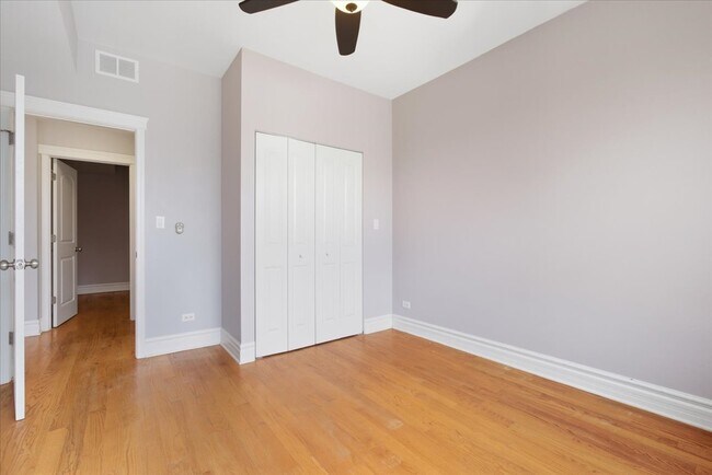 Foto del edificio - 1951 N Monticello Ave