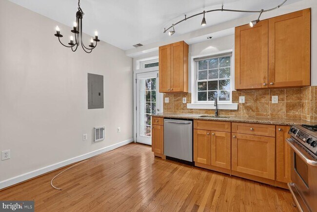 Foto del edificio - 1702 Florida Ave NW